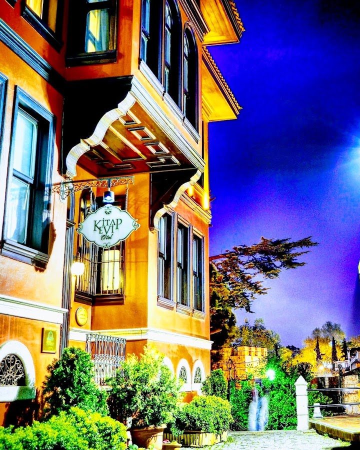 Kitap Evi Otel