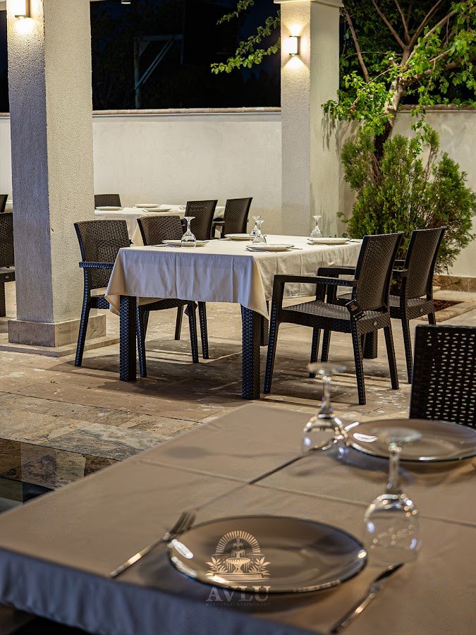 Avlu Havuz Başı Restaurant