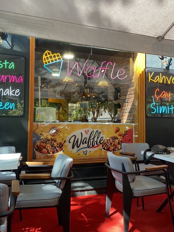 Üç Fincan Cafe