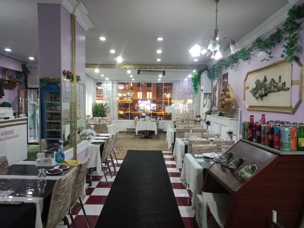 Aydeniz Akçabaat Köfte ve Balık Evi