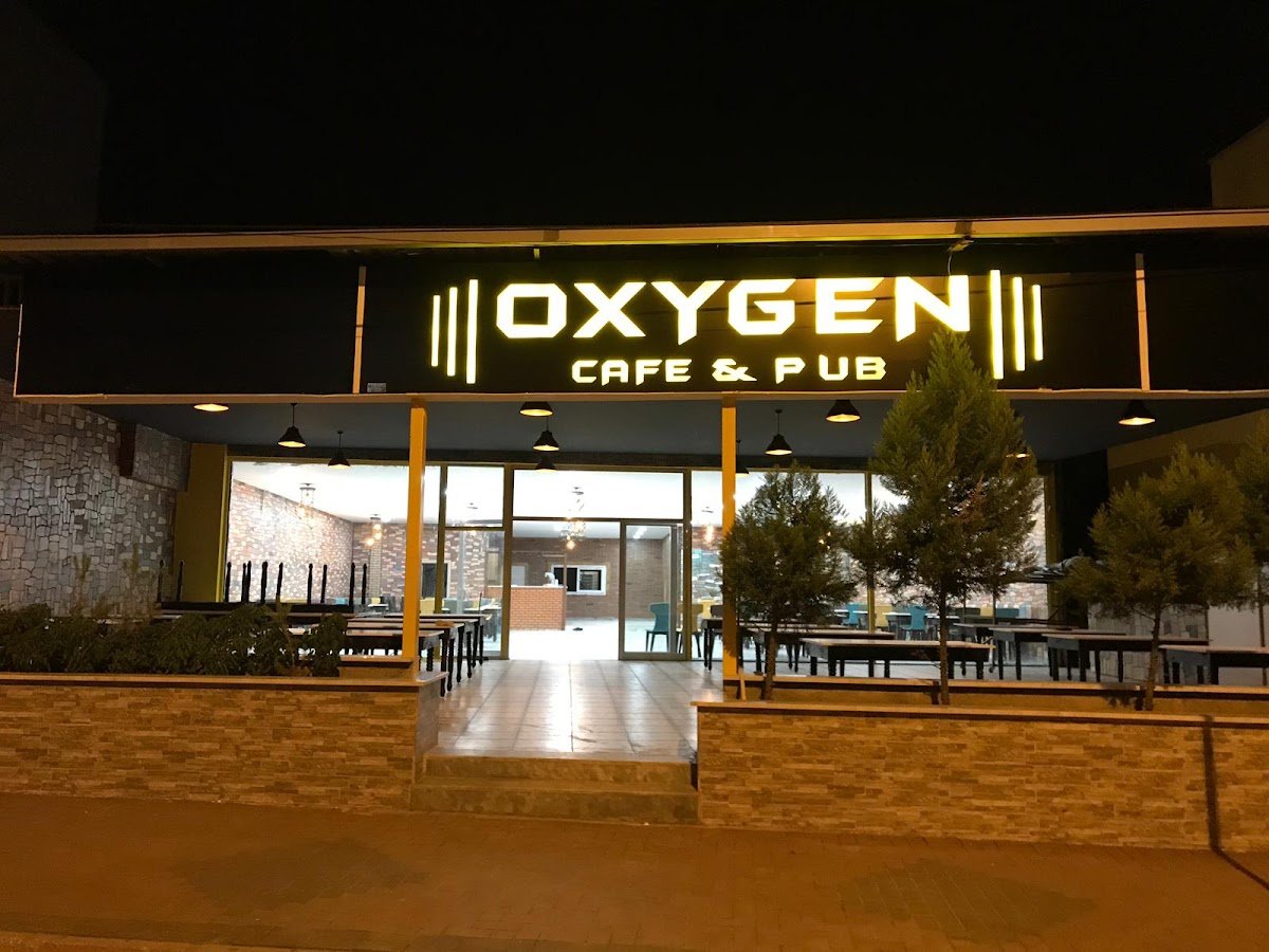 Oxygen Cafe&Pub