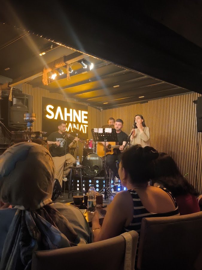 Sahne Sanat Cafe&Bistro
