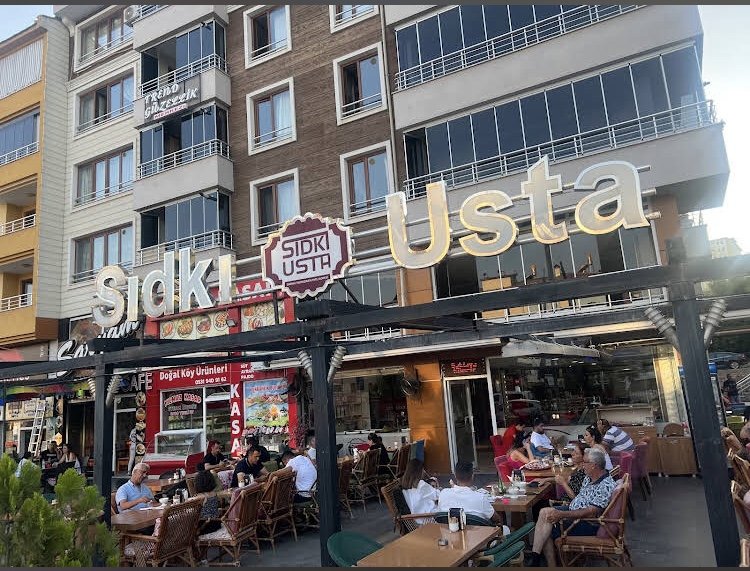 Sıdkı Usta