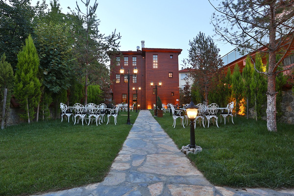 Kemikzade Konağı