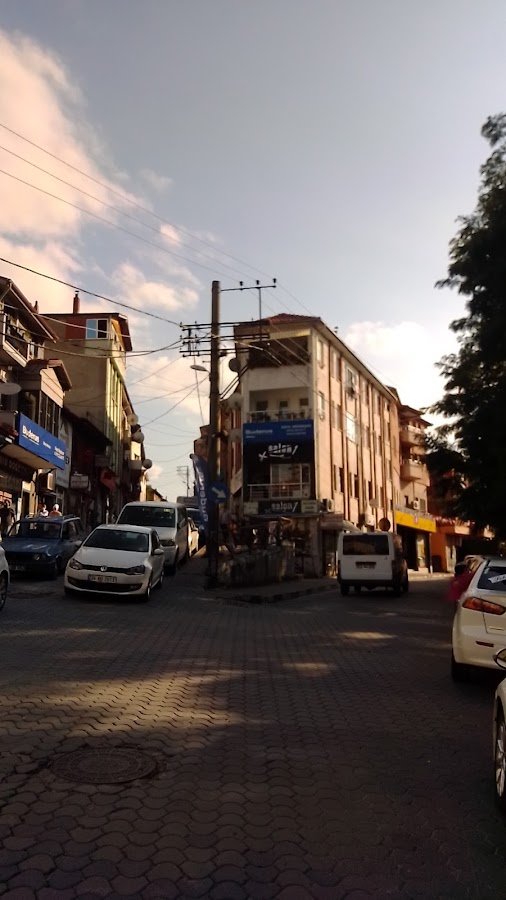Salon 1 Erkek Kuaförü ve Bakım Merkezi