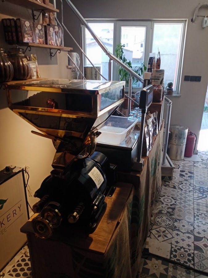 Zeren Hanım Kurukahve İmalat & Cafe