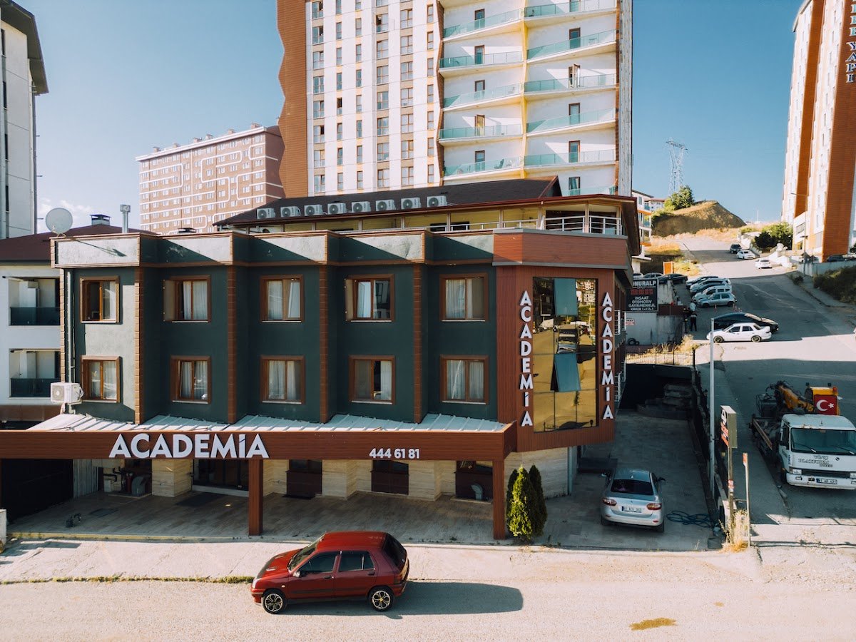 Academia Otel