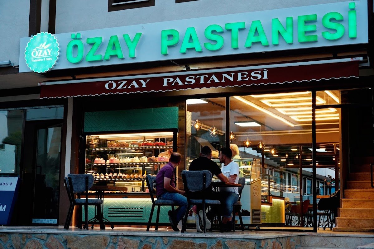Özay Pastanesi