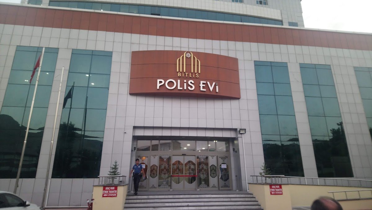 Bitlis Polis Evi