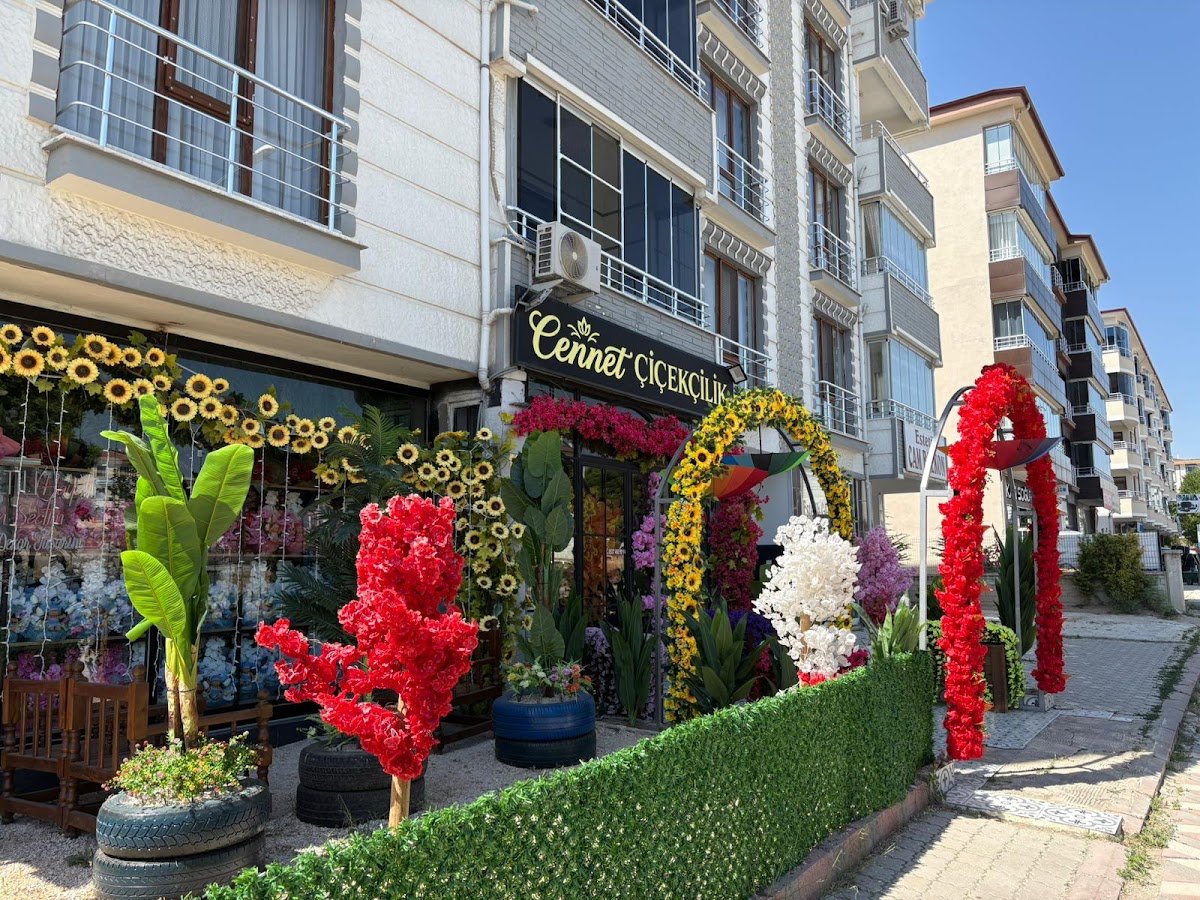 Cennet Çiçekçilik Yapay Toptan
