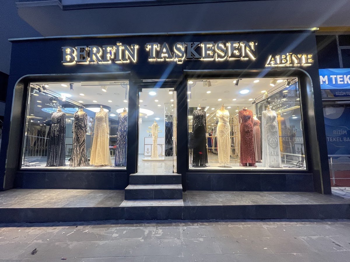 Berfin Taşkesen Abiye Mağazası