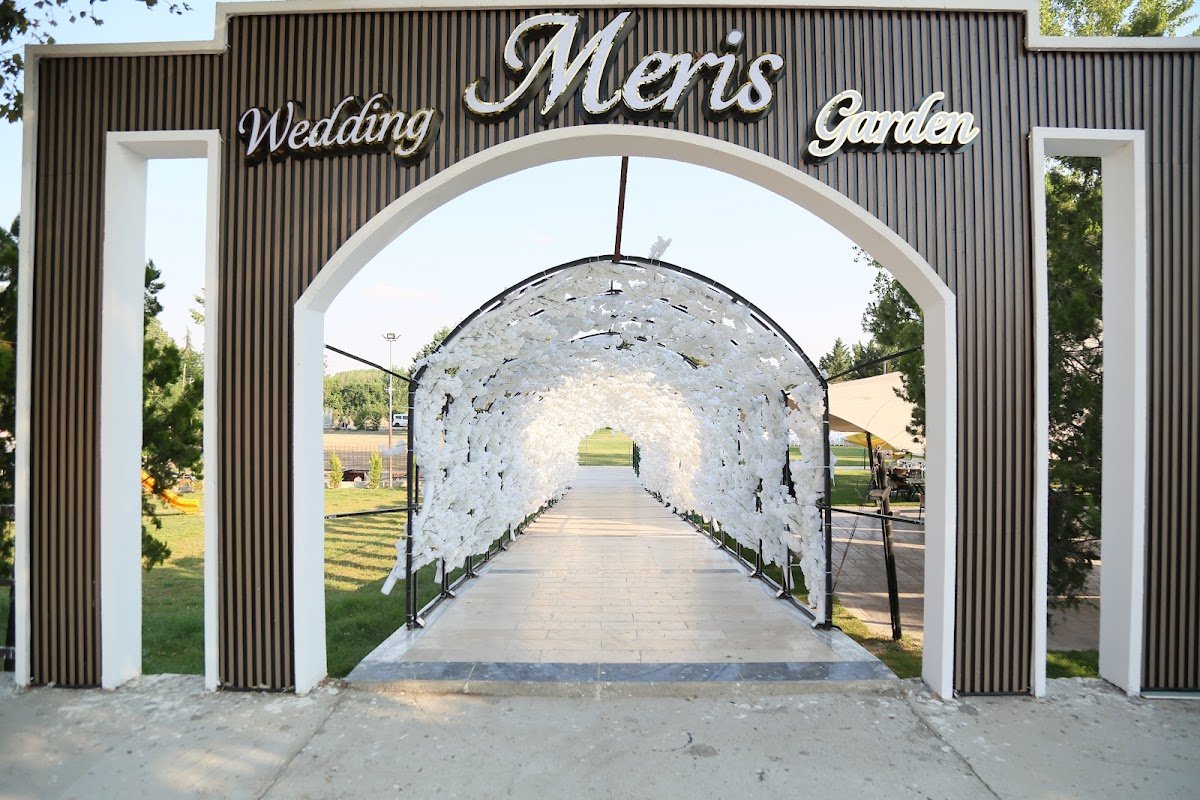 Meris Wedding Garden
