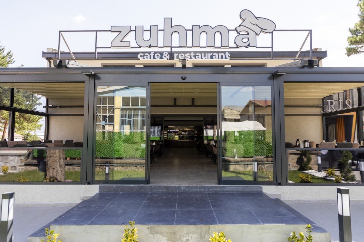 Zuhma Cafe & Restaurant