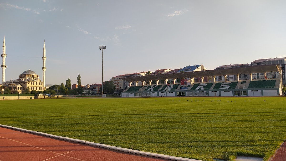 Kars Şehir Stadyumu