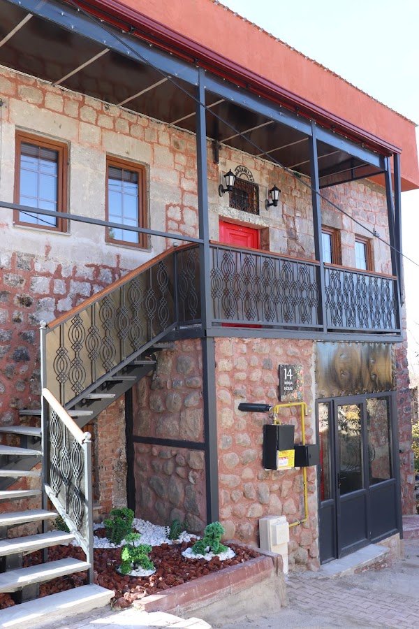 Minka House