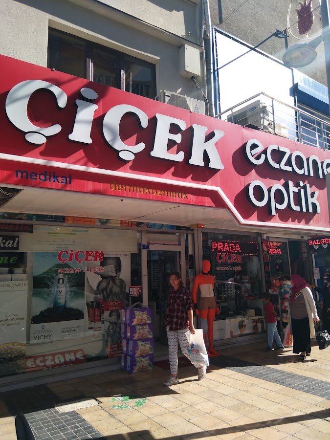 Çiçek Eczanesi & Optik