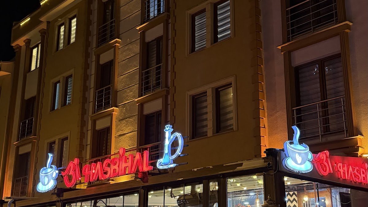 Bi Hasbihal Cafe