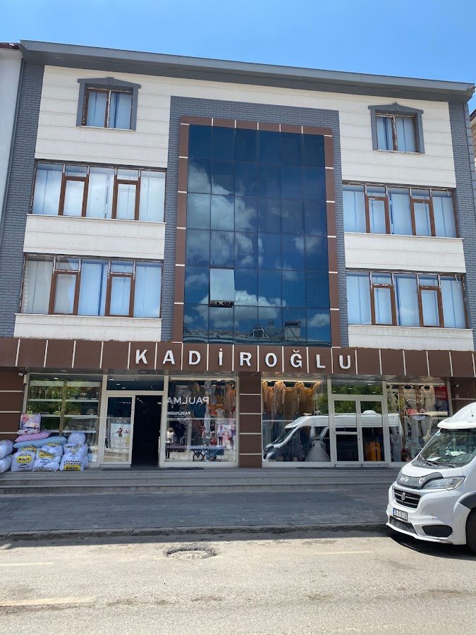 Kadiroğlu Giyim Mağazası