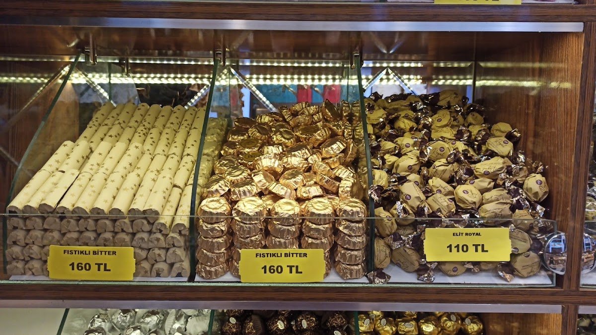 Nezih Kuruyemiş
