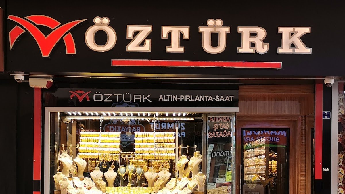 Öztürk Sarraf