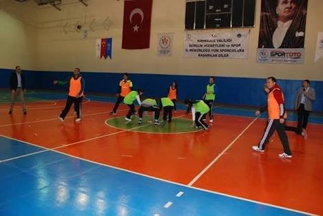 Vali Behiç Çelik Kapalı Spor Salonu