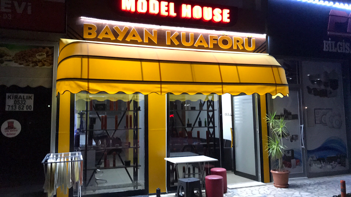 Model House Bayan Kuaförü