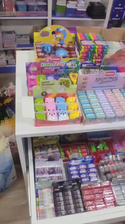 Kırmızı Beyaz Kitap Kırtasiye