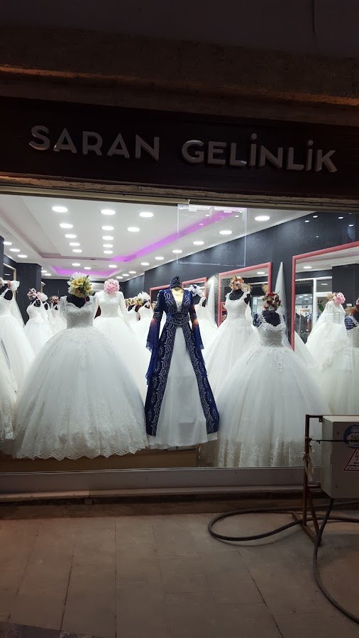 Saran Gelinlik Dünyası