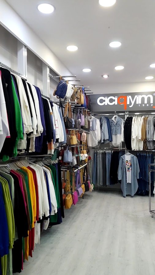 Cici Giyim (Kadın Giyim Mağazası)