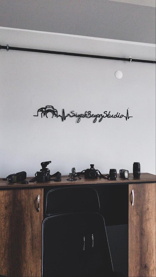 Siyah Beyaz Studio