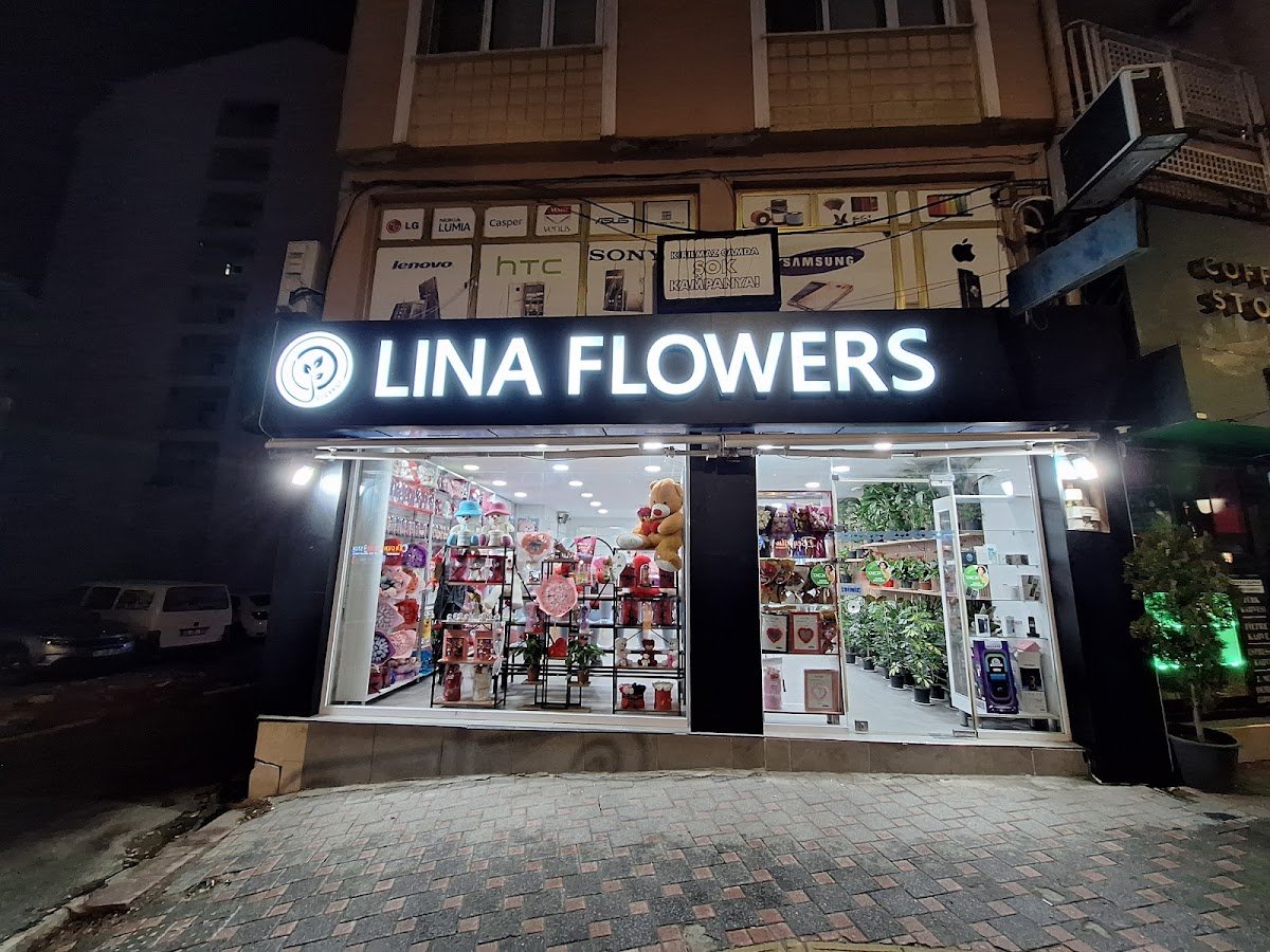 Lina Flowers