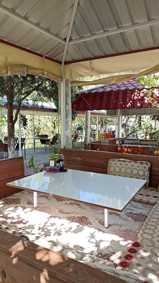 Ay Işıgı Alabalık Restaurant