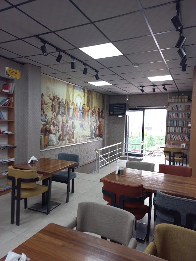 Altay Kitap Kafe