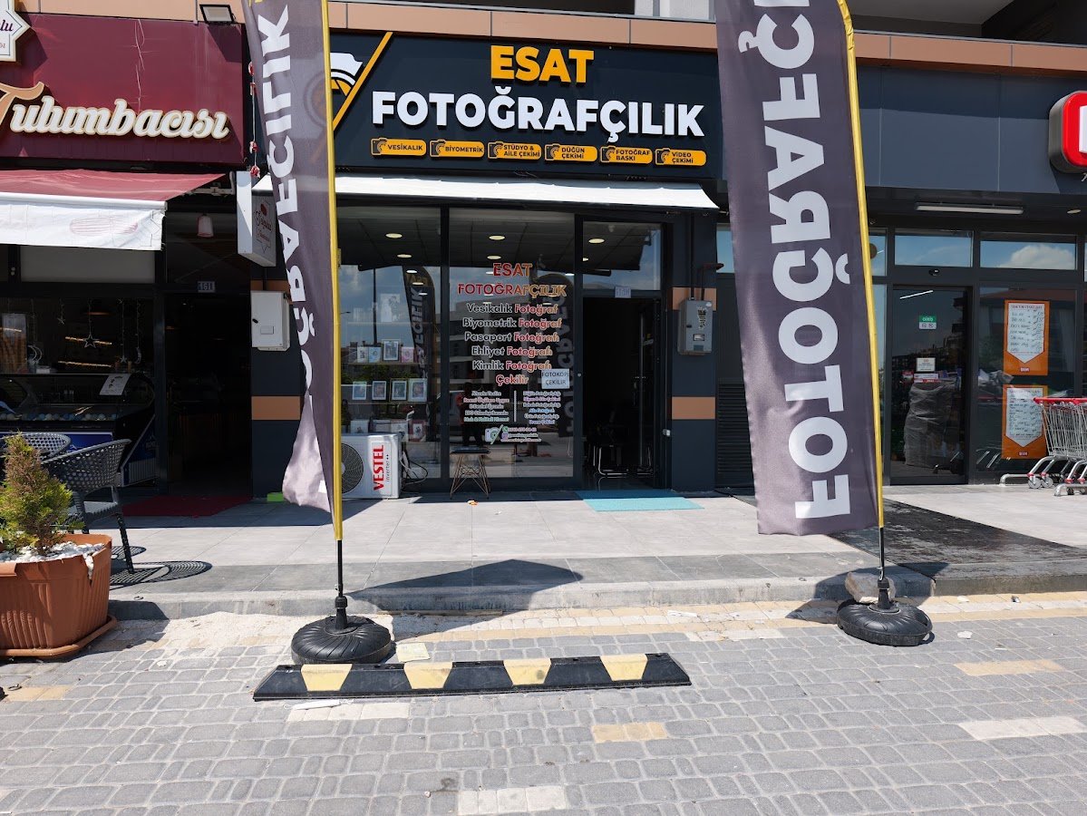 Esat Fotoğrafçılık | Vesikalık & Biyometrik Selçuklu