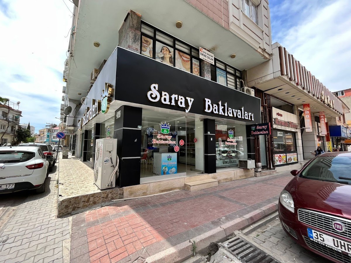 Saray Baklavaları Dondurma Yaş Pasta ve Kuru Pasta Çeşitleri