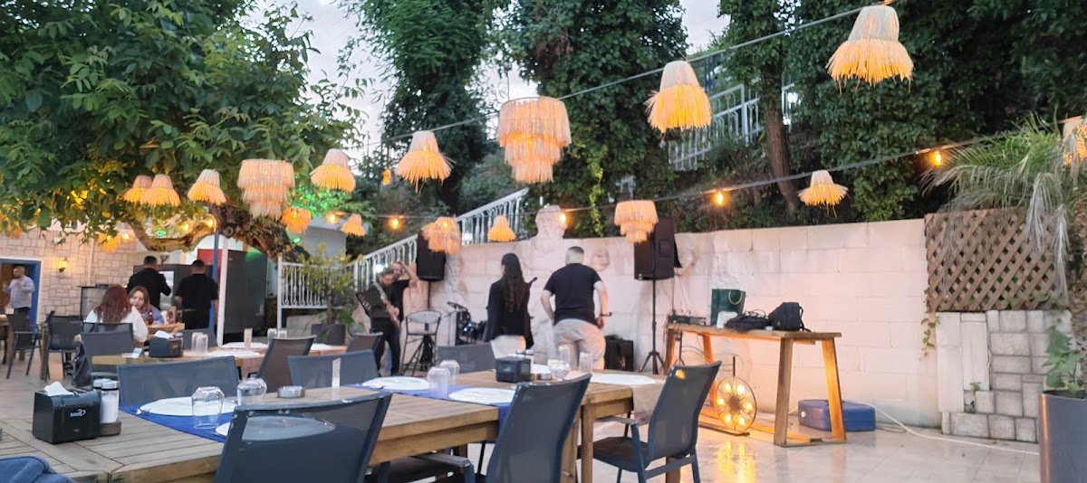 Yeni Ay Restaurant