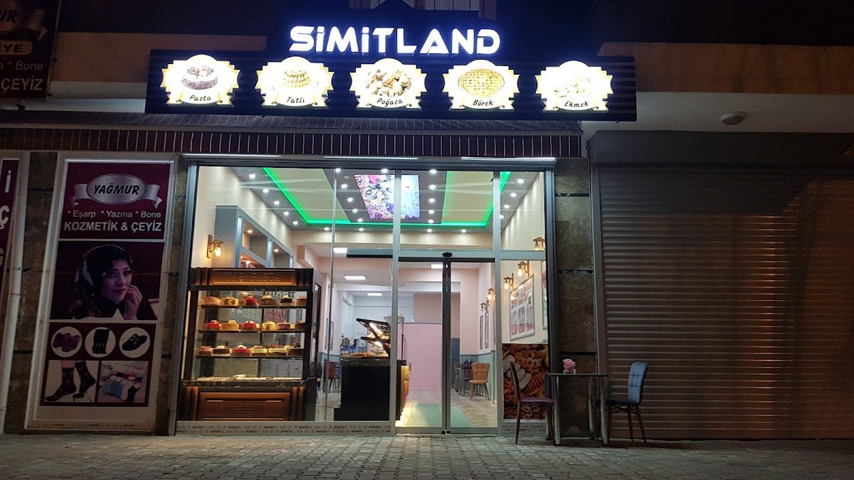 Simitland Pasta Börek Tatlı Cafe Unlu Mamürleri