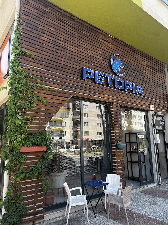 Petopia Veteriner Kliniği- Veterinary Clinic