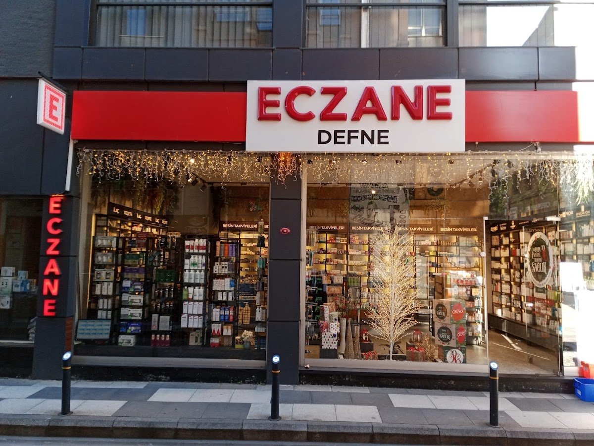 Defne Eczanesi Meydan