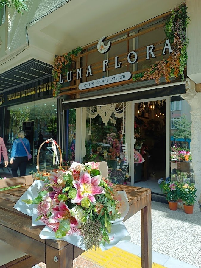 Uşak Luna Flora Çiçekçilik 🌸