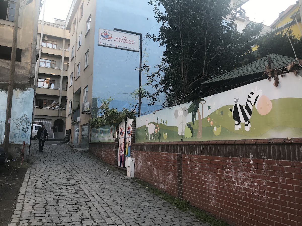 Trabzon Minik Kalpler Kreş ve Gündüz Bakımevi