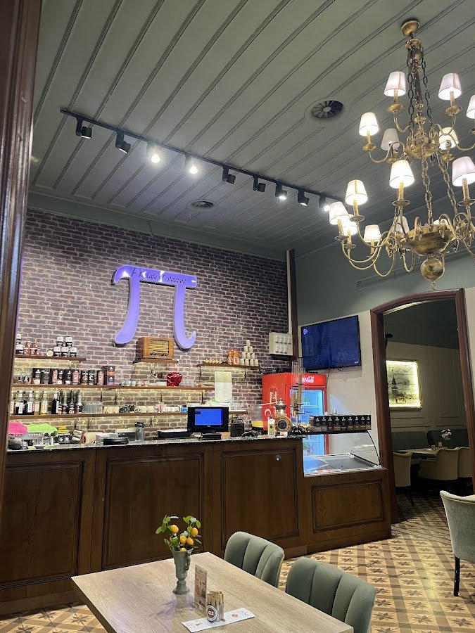 Pi Cafe & Restaurant
