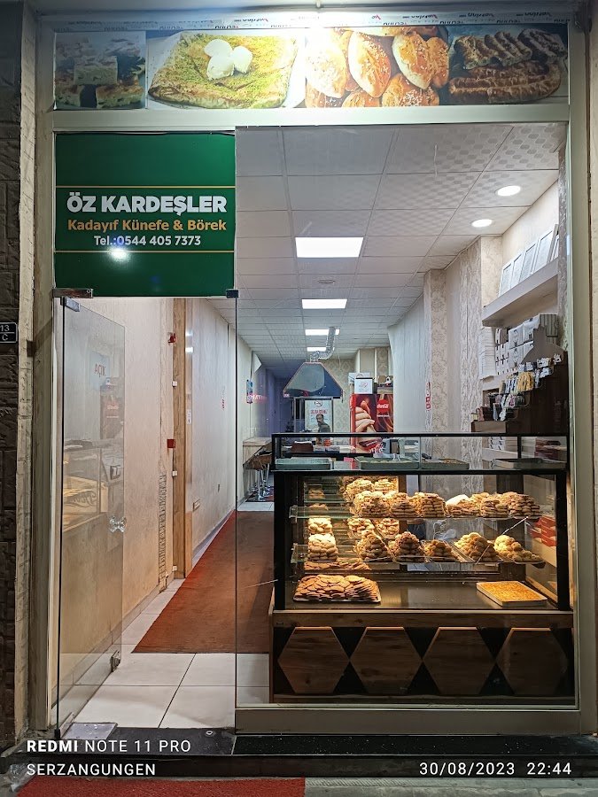 Öz Kardeşler Kadayıf Künefe & Börek