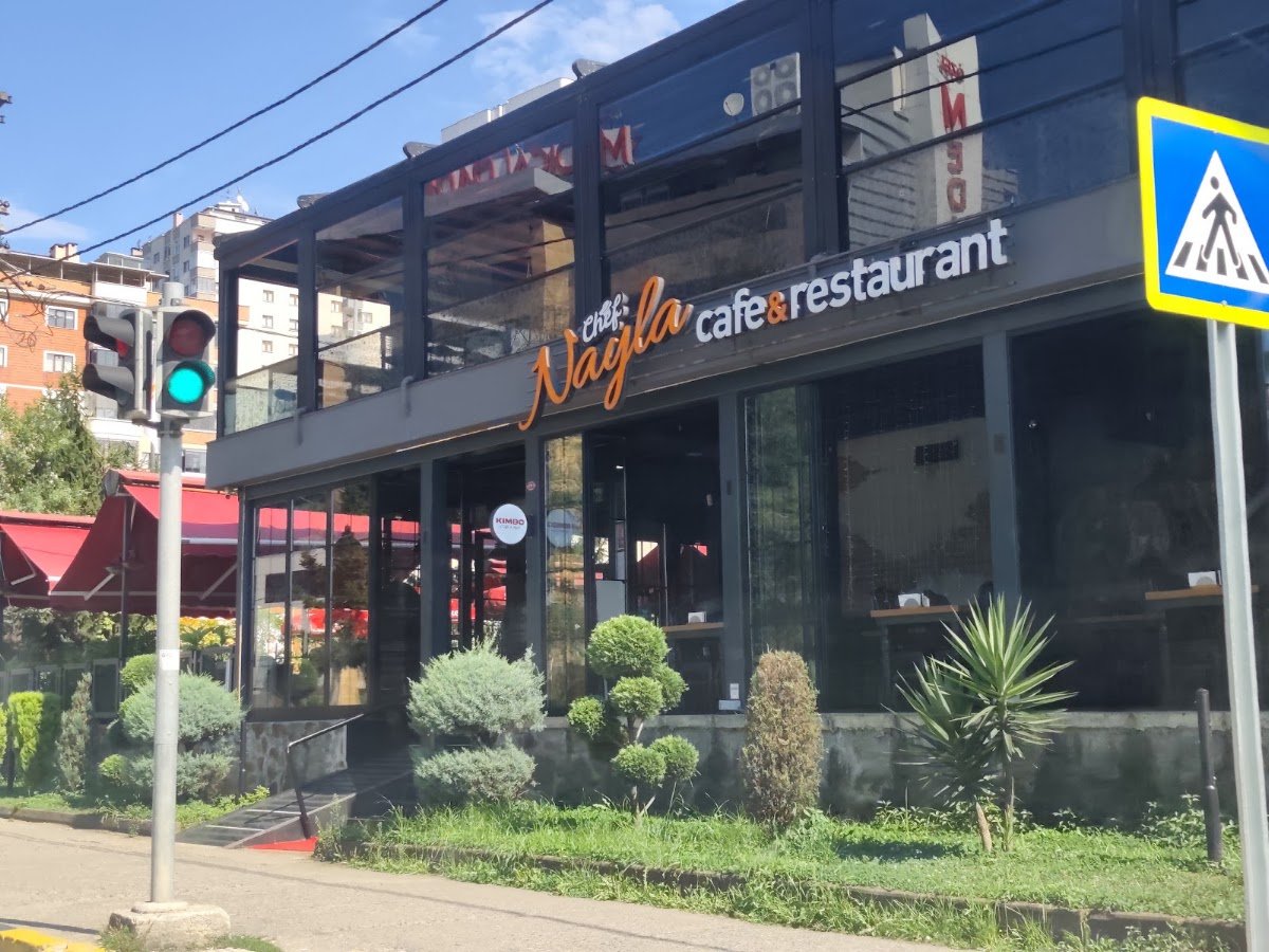 Nayla Cafe Restaurant