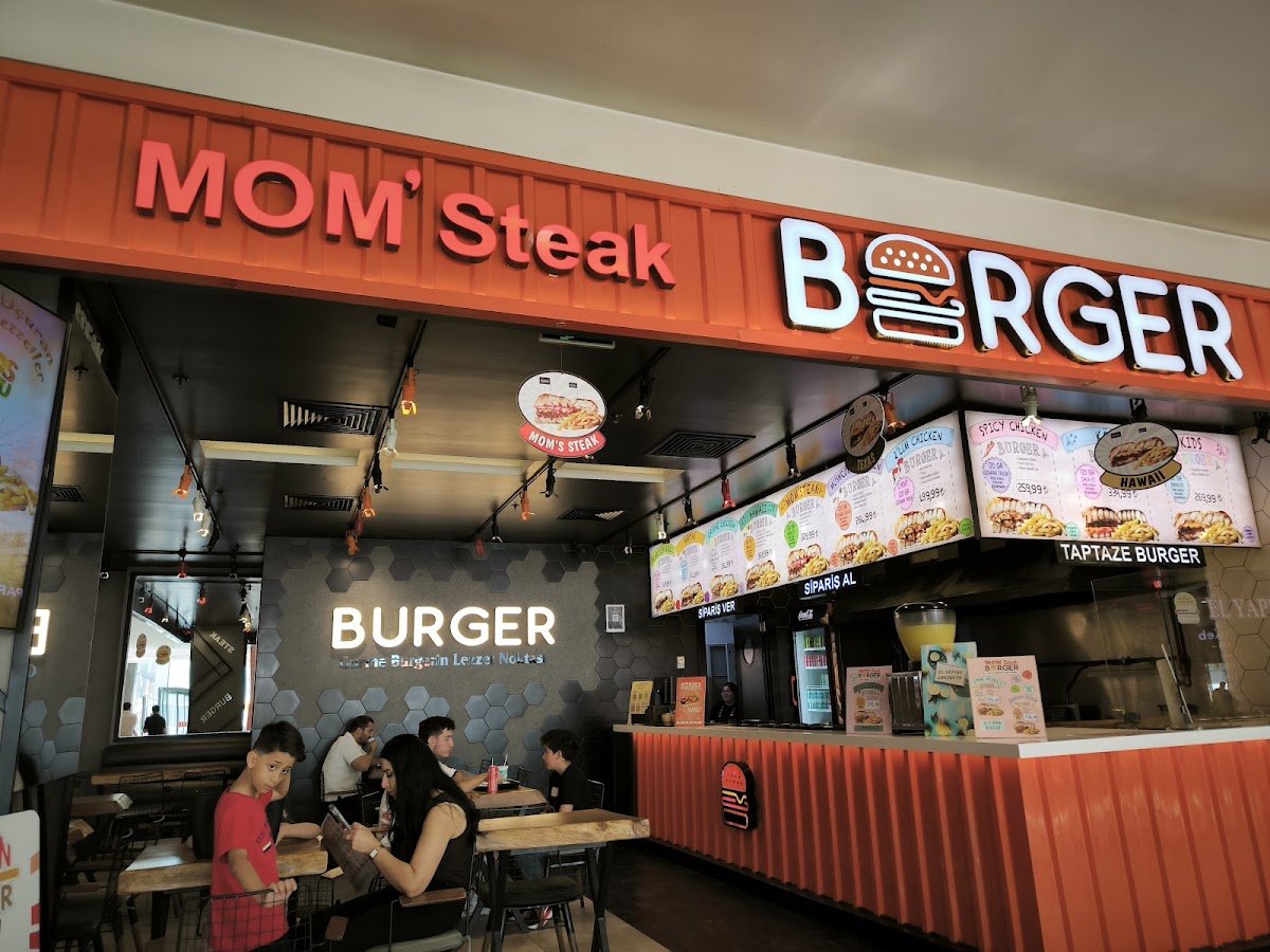 Mom Steak Burger Van AVM