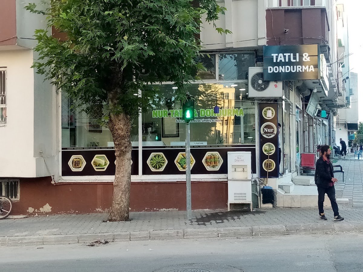 Nur Tatlı ve Dondurma