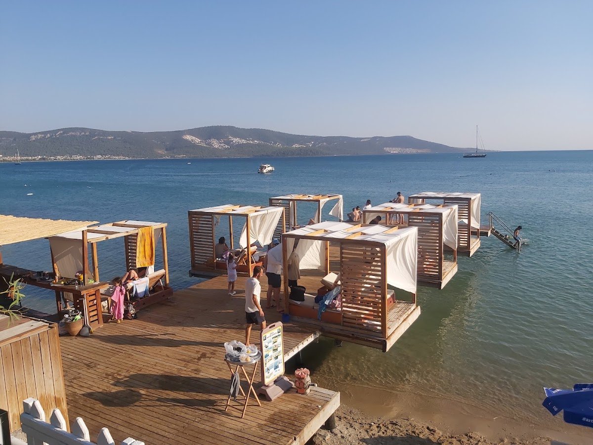 Yakamoz Beach Club