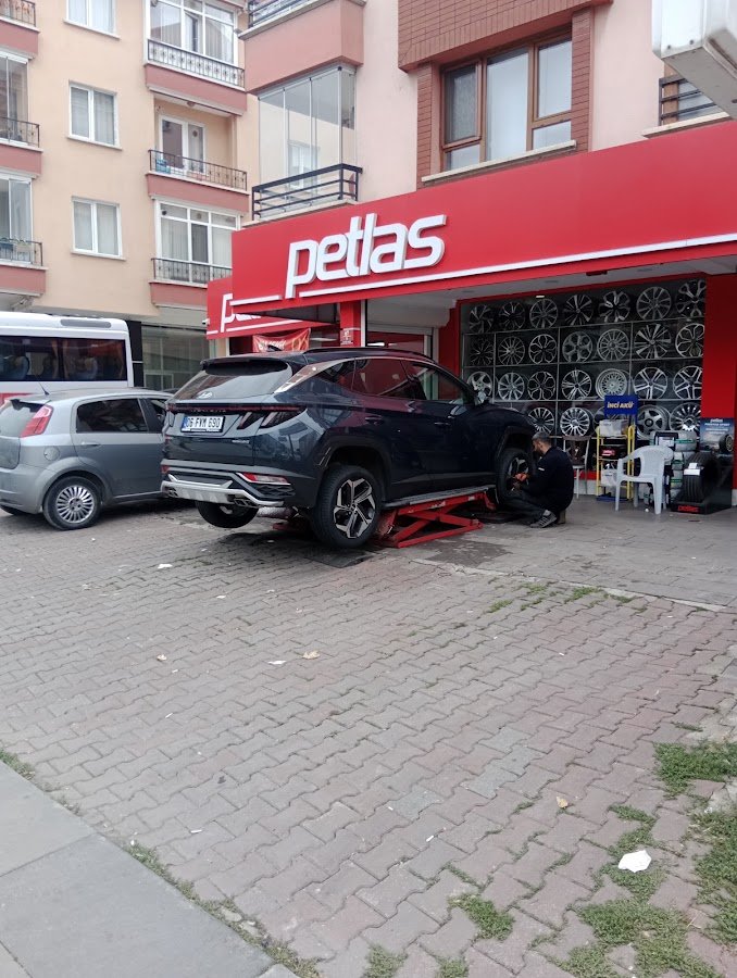 Petlas Ankara Ana Bayi - Gökçe Lastik Mutlu Gökçe