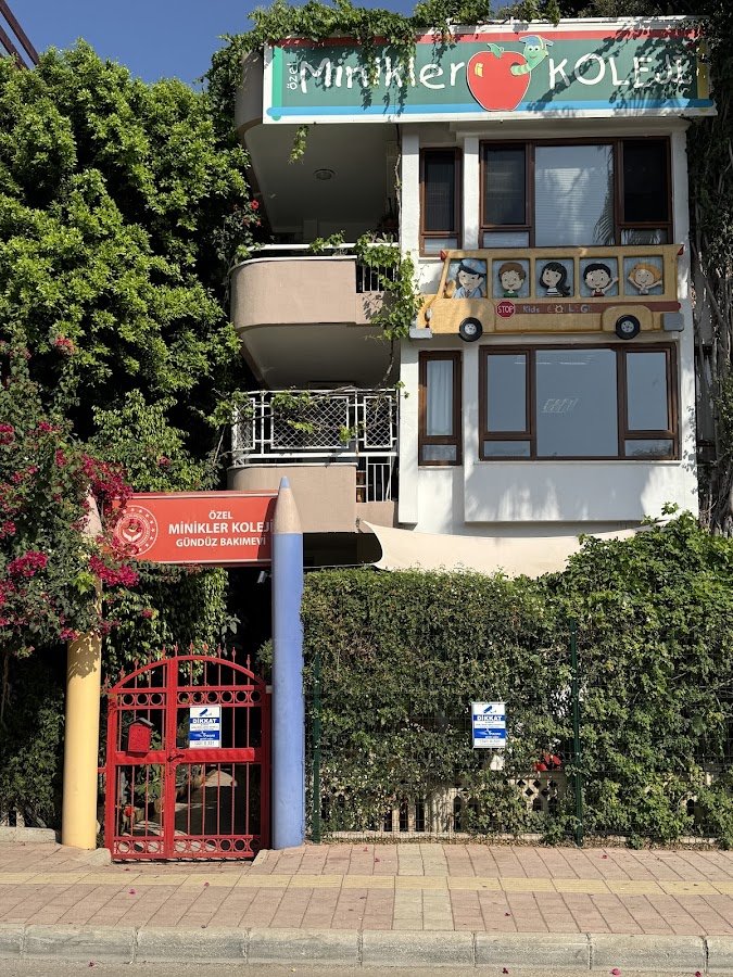 Minikler Koleji