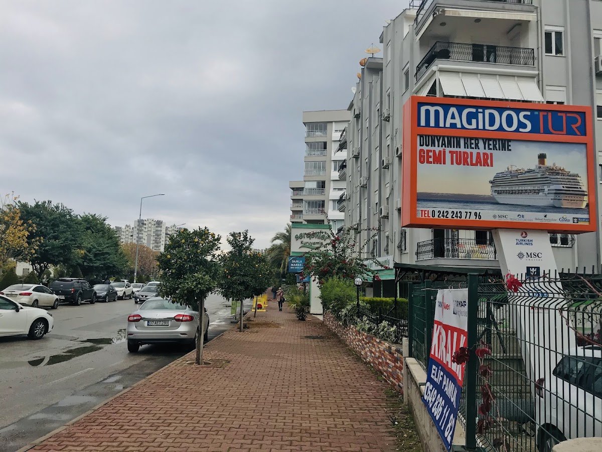 Magidostur